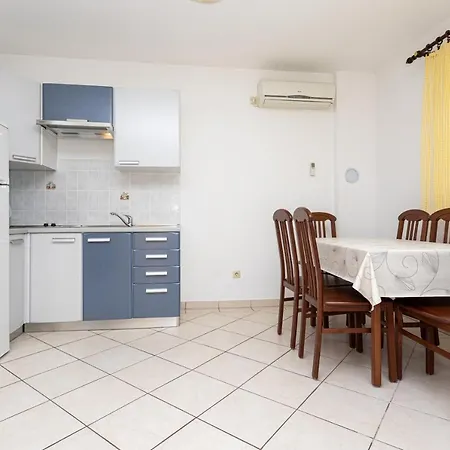 Apartments Crnekovic IV Baska  Exterior photo