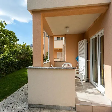 Apartments Crnekovic IV Baska  Exterior photo