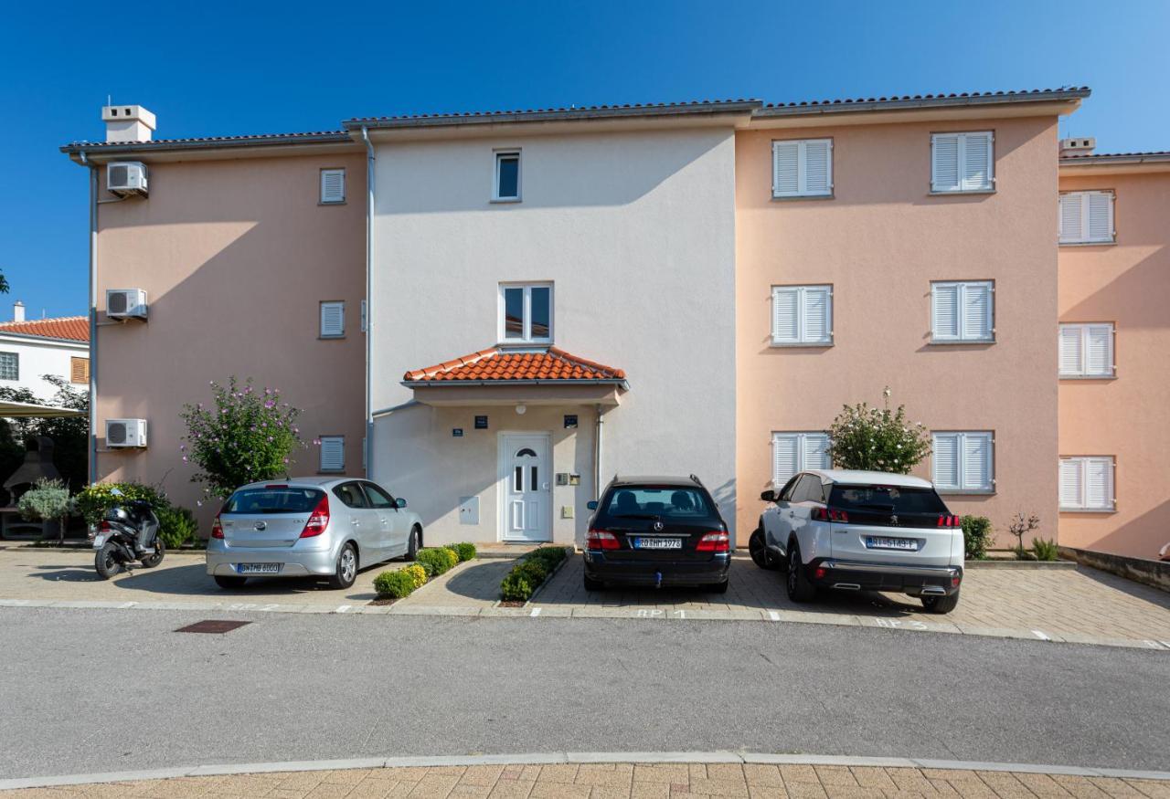 Apartment Crnekovic Iv Baska (Krk)