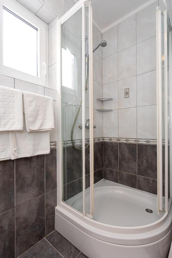 Apartment Crnekovic Iv Baska (Krk)