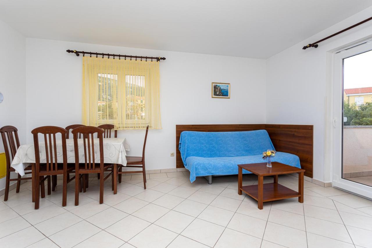 Apartment Crnekovic Iv Baska (Krk)