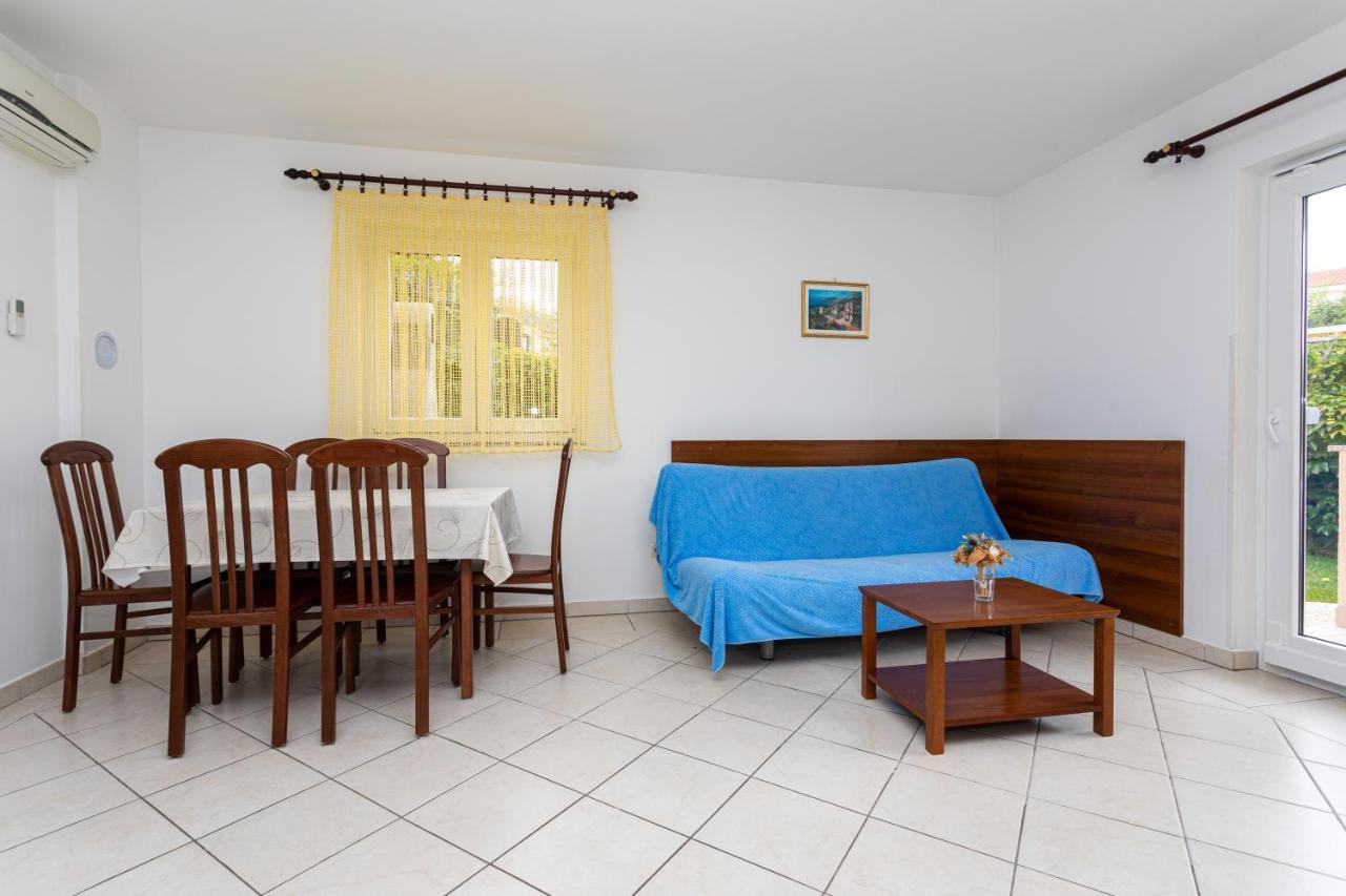 Apartment Crnekovic Iv *